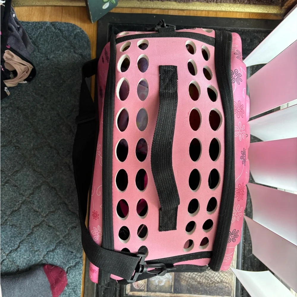 SOFT SIDED DOG CARRIER